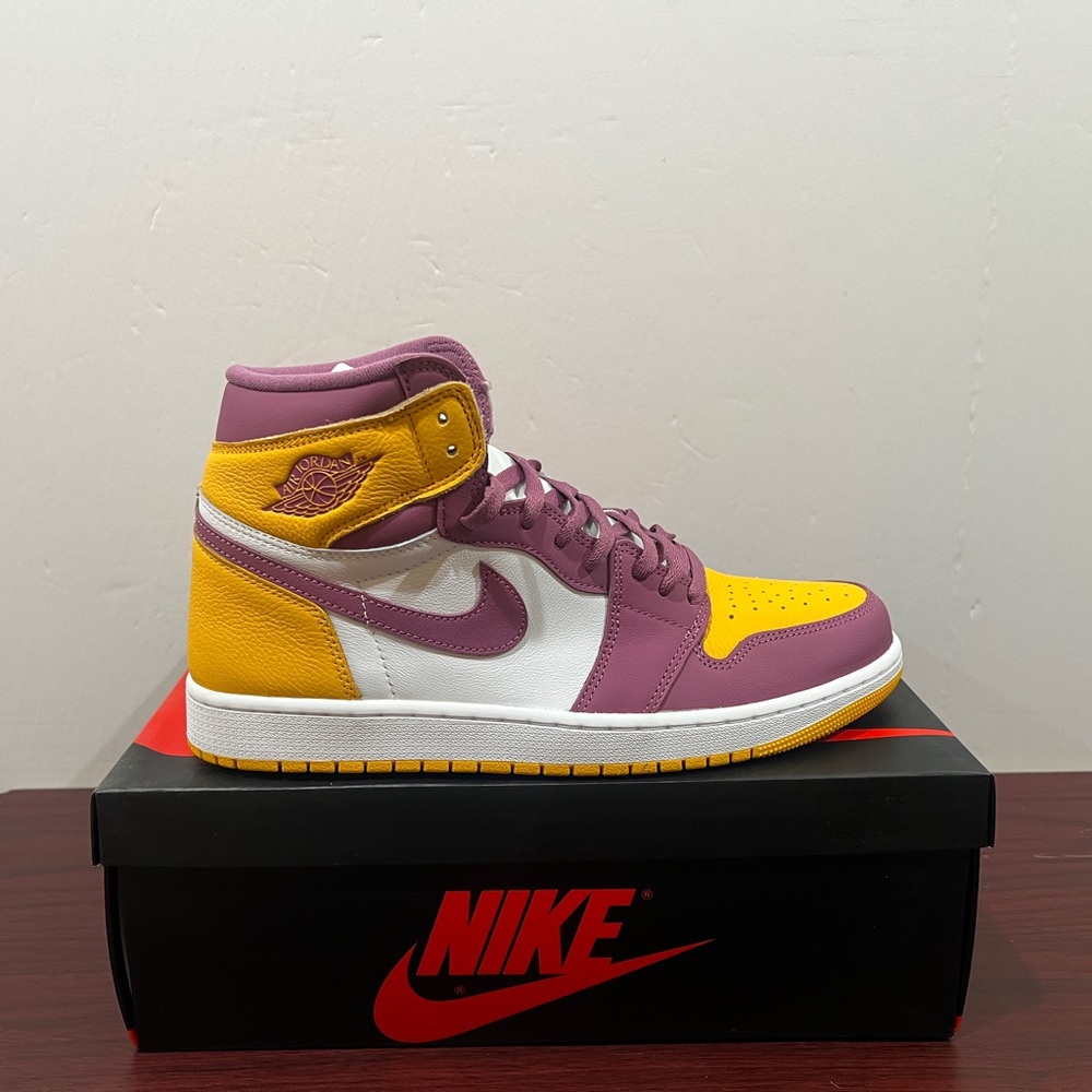 Air Jordan 1 Retro High OG, 555088-706, Brotherhood